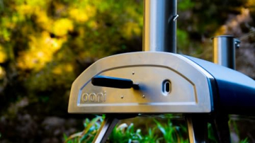 Ooni Fyra 12 in Szene gesetzt