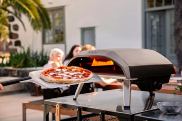 Einschub einer Pizza